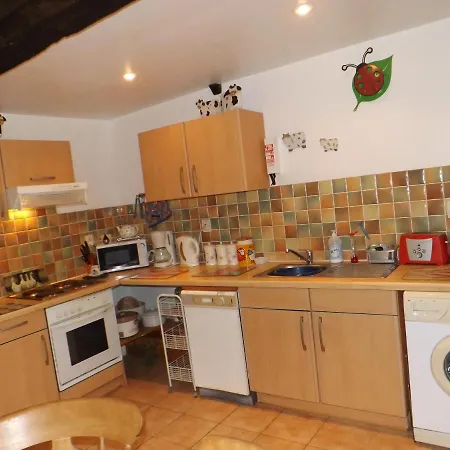 3 Bed - Sleeps 5 - Garden - Parking - Wifi Semesterbostad Saint-Siméon