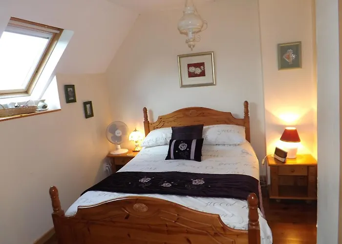 度假居 3 Bed - Sleeps 5 - Garden - Parking - Wifi *